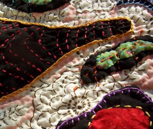 Black Bird quilt by Andrea Zuill