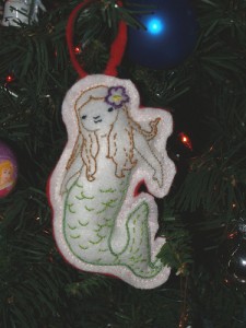 aa-mermaid-iminaliceswonderland
